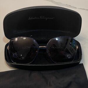 Used Salvatore Ferragamo Blue Gradient Oval Unisex Sunglasses